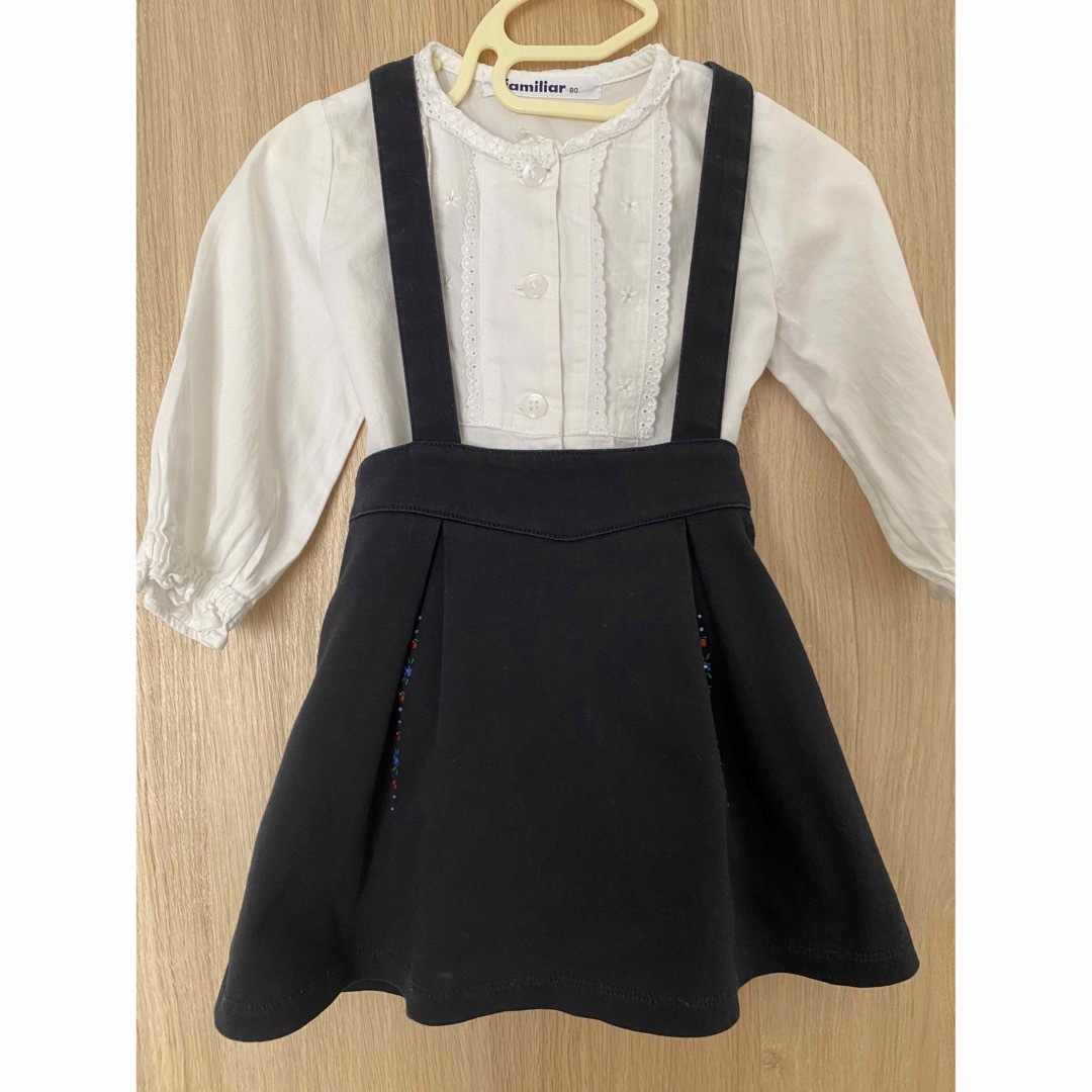 familiar(ファミリア)の【ファミリア】つりスカート　80cm キッズ/ベビー/マタニティのベビー服(~85cm)(スカート)の商品写真