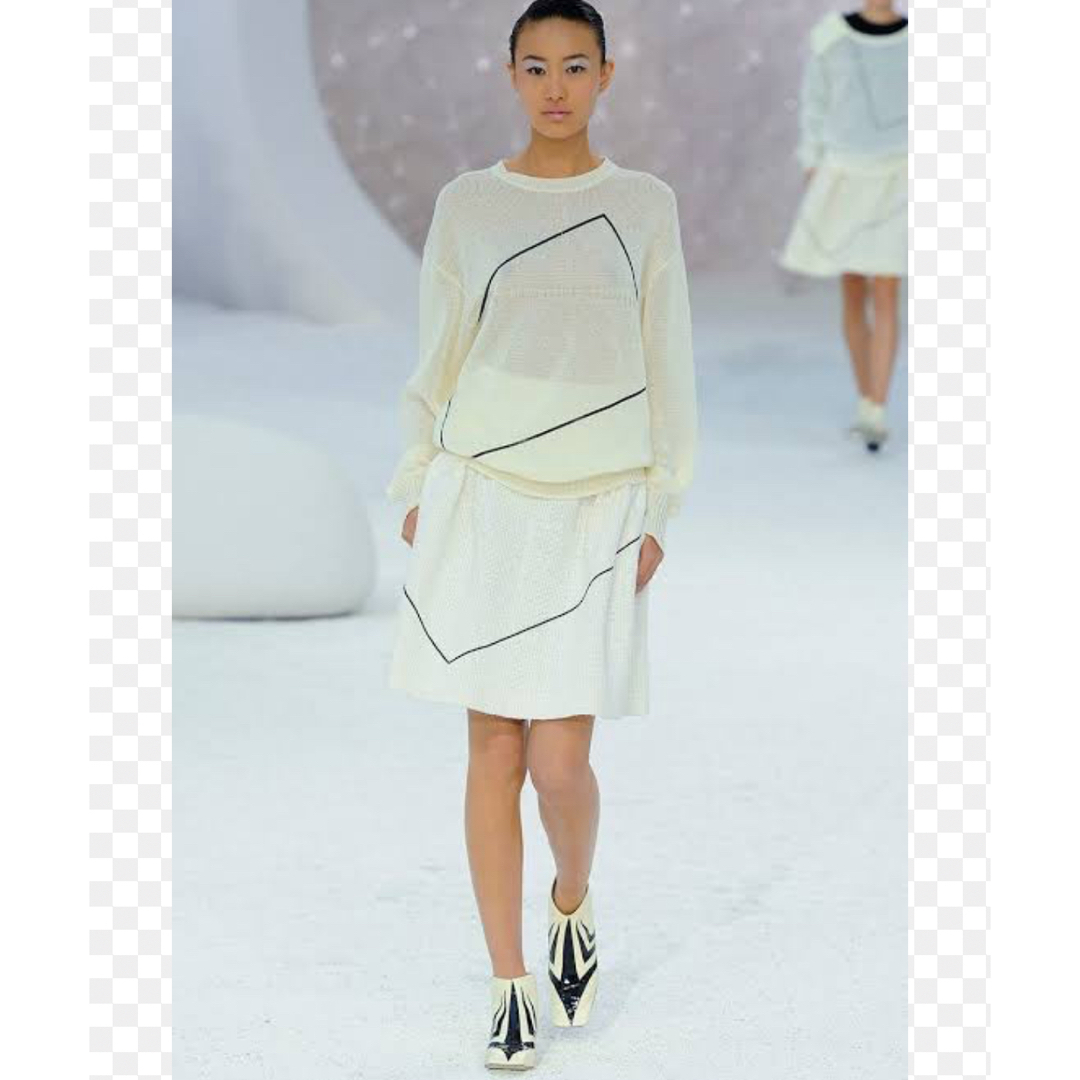 良品 CHANELシャネル コットン セーター ホワイト トップス ロゴ 良品 CHANELシャネル コットン セーター ホワイト トップス ロゴ
