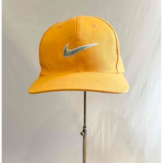 ナイキ(NIKE)のNIKE ナイキ オレンジ ストリートカジュアル ナイキロゴ キャップ(キャップ)