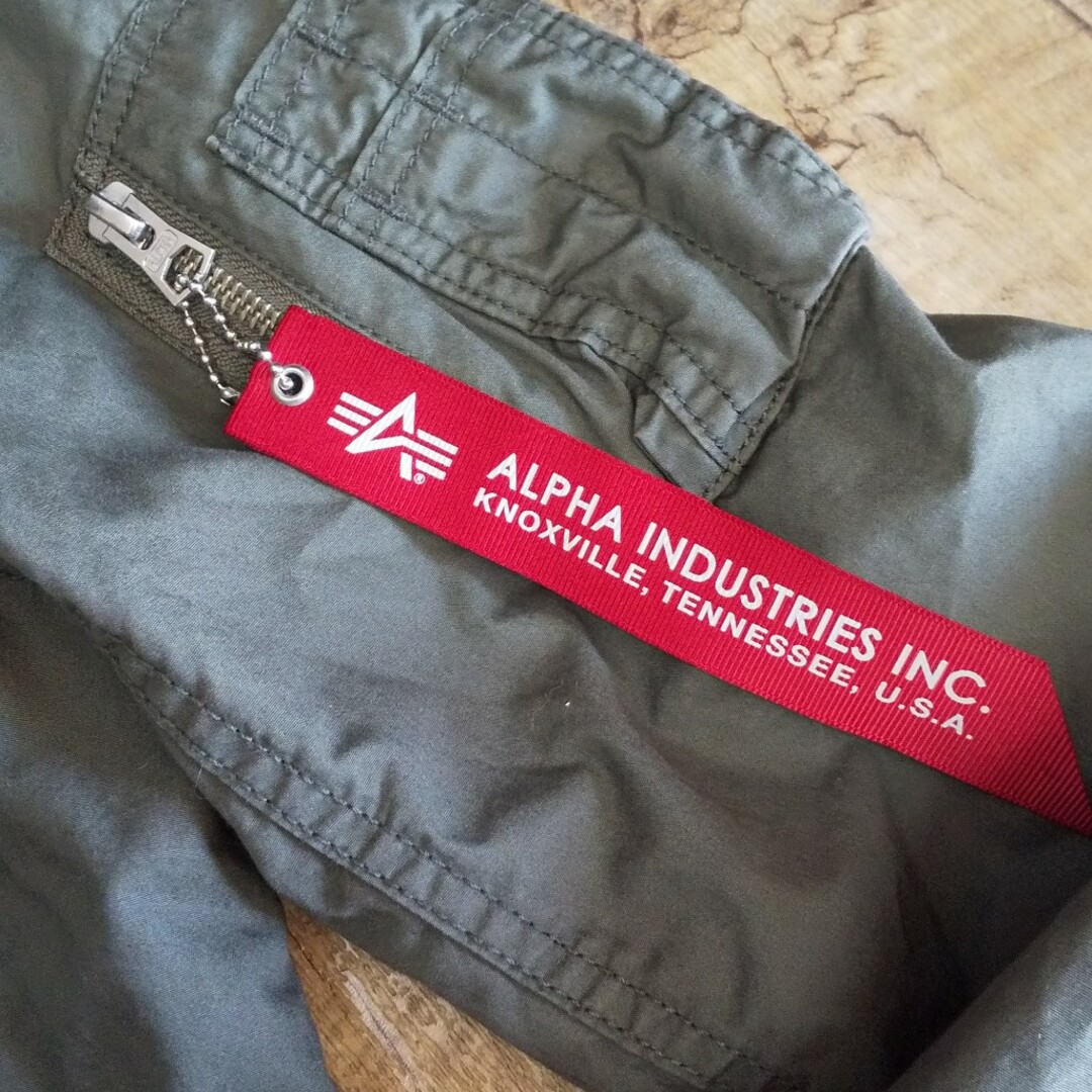 ALPHA INDUSTRIES(アルファインダストリーズ)の最安値MA-1ジャケット レディースのジャケット/アウター(ミリタリージャケット)の商品写真