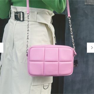 グレースコンチネンタル(GRACE CONTINENTAL)のグレースコンチネンタル　ADD CULUMN PUFF BAG(ショルダーバッグ)