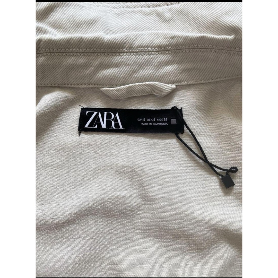 ZARA(ザラ)のZARA レディース　デニムジャケット　アイボリー　ホワイト系　S レディースのジャケット/アウター(Gジャン/デニムジャケット)の商品写真