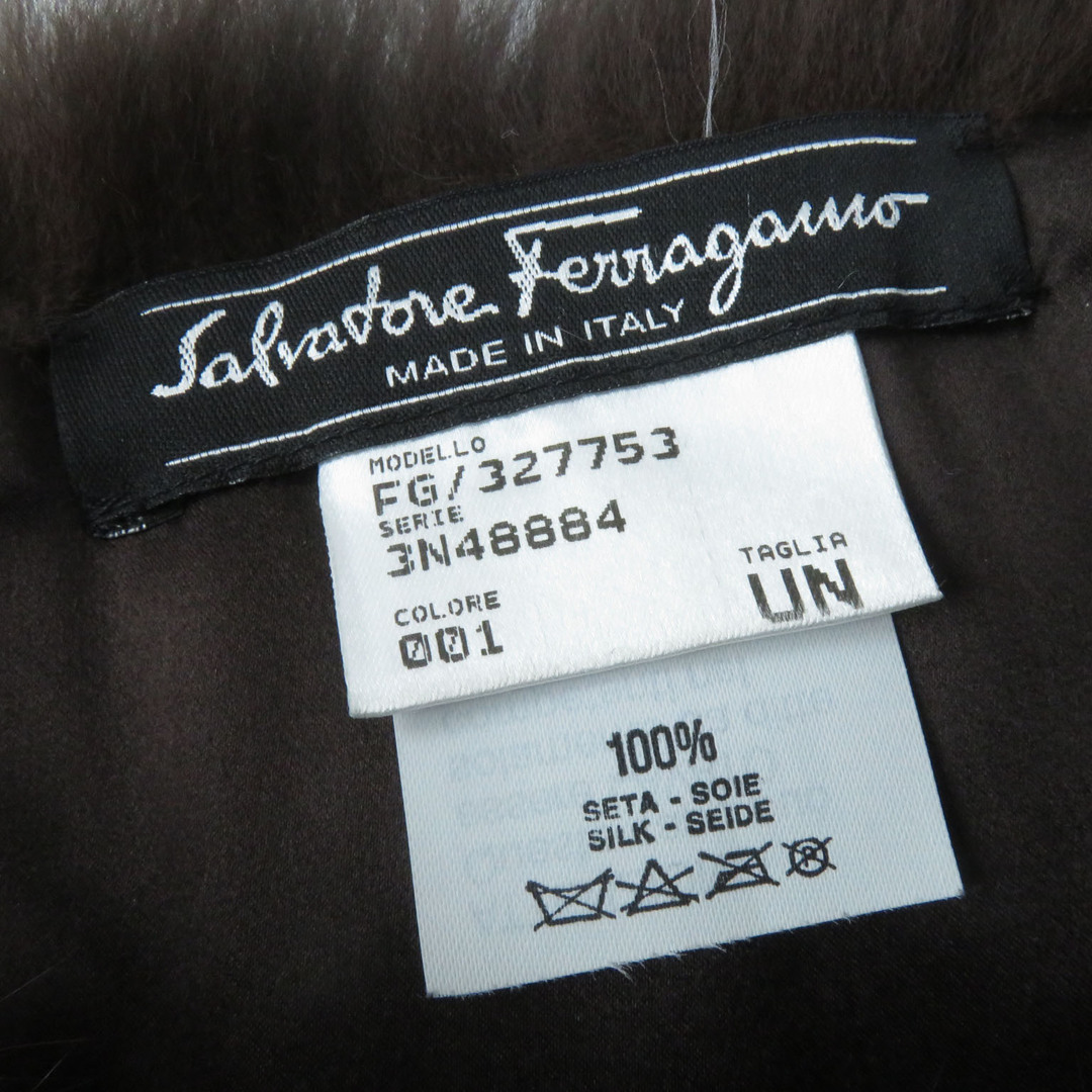 Salvatore Ferragamo(サルヴァトーレフェラガモ)の極美品 Salvatore Ferragamo サルヴァトーレフェラガモ FG327753 フォックスファー ガンチーニ金具付  本毛皮ショール ブラウン 箱付き イタリア製 レディース レディースのファッション小物(マフラー/ショール)の商品写真