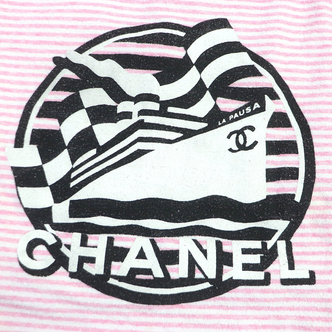 CHANEL(シャネル)の極美品 CHANEL シャネル P60455 クルーズコレクション LA PAUSA ココマーク ロゴプリント ボーダー柄 パイル地 カットソー 半袖Ｔシャツ ピンク 42 イタリア製 レディース レディースのトップス(Tシャツ(半袖/袖なし))の商品写真