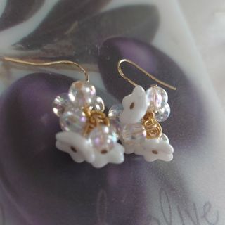 お花ピアス(ピアス)