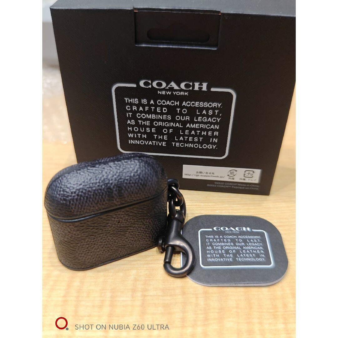 COACH(コーチ)のCoach Airpods 第３世代のケース スマホ/家電/カメラのスマホ/家電/カメラ その他(その他)の商品写真