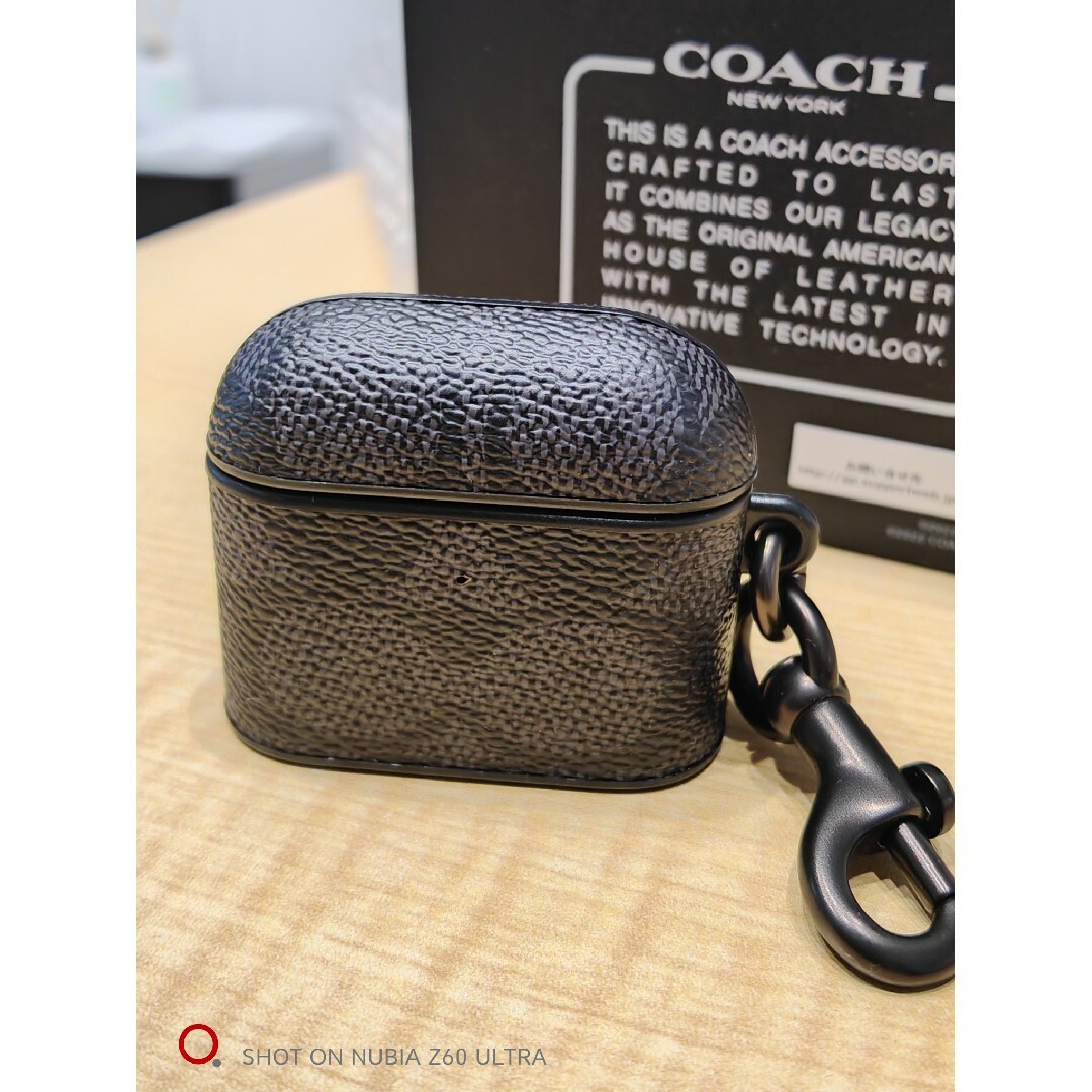 COACH(コーチ)のCoach Airpods 第３世代のケース スマホ/家電/カメラのスマホ/家電/カメラ その他(その他)の商品写真