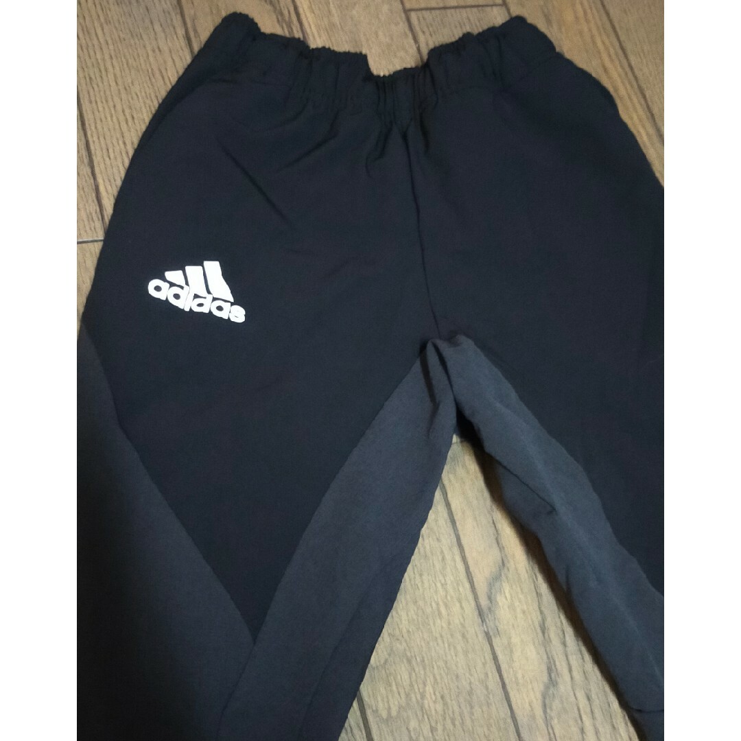 adidas(アディダス)のアディダス　ズボン キッズ/ベビー/マタニティのキッズ服男の子用(90cm~)(パンツ/スパッツ)の商品写真