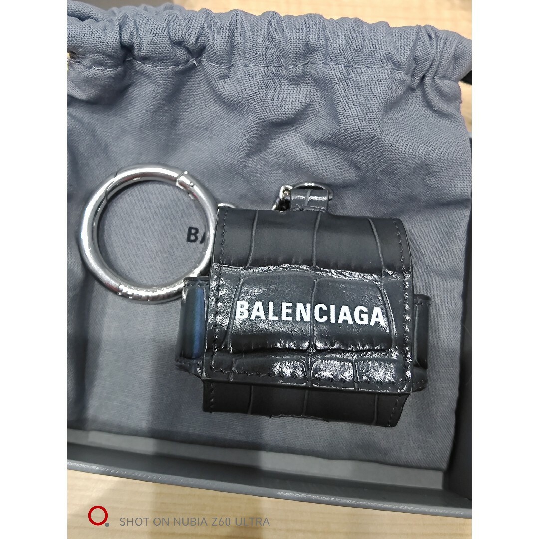 Balenciaga(バレンシアガ)のBalenciaga  Airpods Pro 2nd世代のケース スマホ/家電/カメラのスマホアクセサリー(モバイルケース/カバー)の商品写真