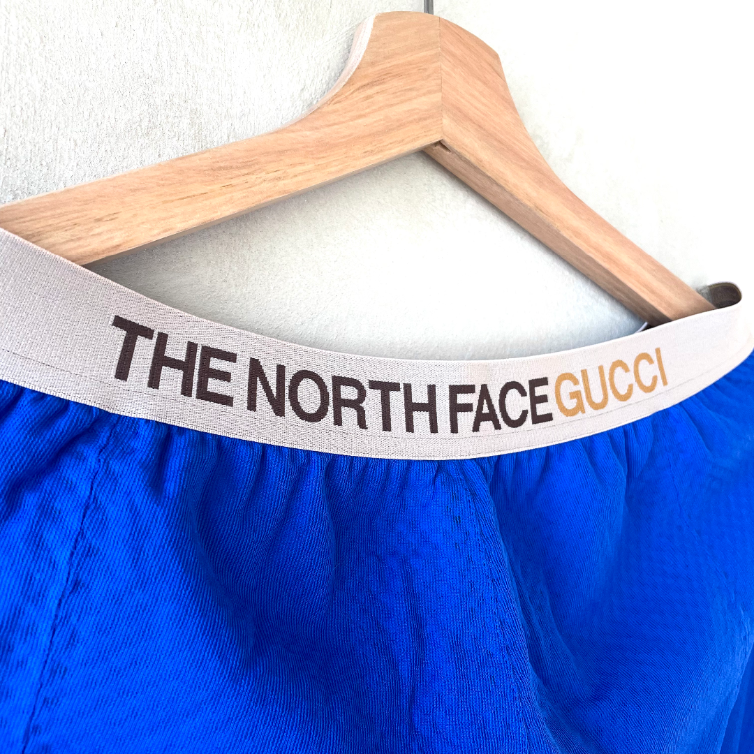 Gucci(グッチ)のGUCCI × THE NORTH FACE コラボ L ロングパンツ 新品本物 メンズのパンツ(スラックス)の商品写真