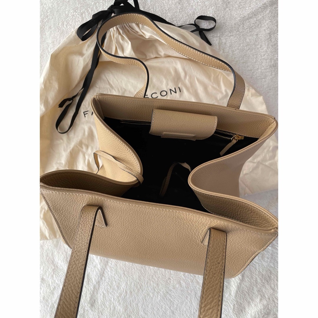 FABIO RUSCONI(ファビオルスコーニ)のFabio Rusconi ハンドバッグ　バッグ　ベージュ レディースのバッグ(ハンドバッグ)の商品写真