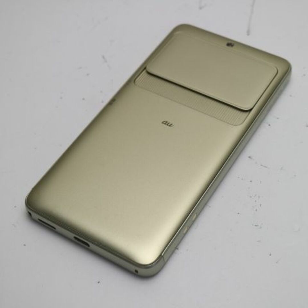 京セラ(キョウセラ)の超美品 KYV43 ゴールド 本体 白ロム  M111 スマホ/家電/カメラのスマートフォン/携帯電話(スマートフォン本体)の商品写真