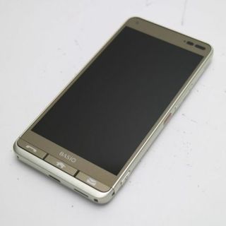 キョウセラ(京セラ)の超美品 KYV43 ゴールド 本体 白ロム  M111(スマートフォン本体)