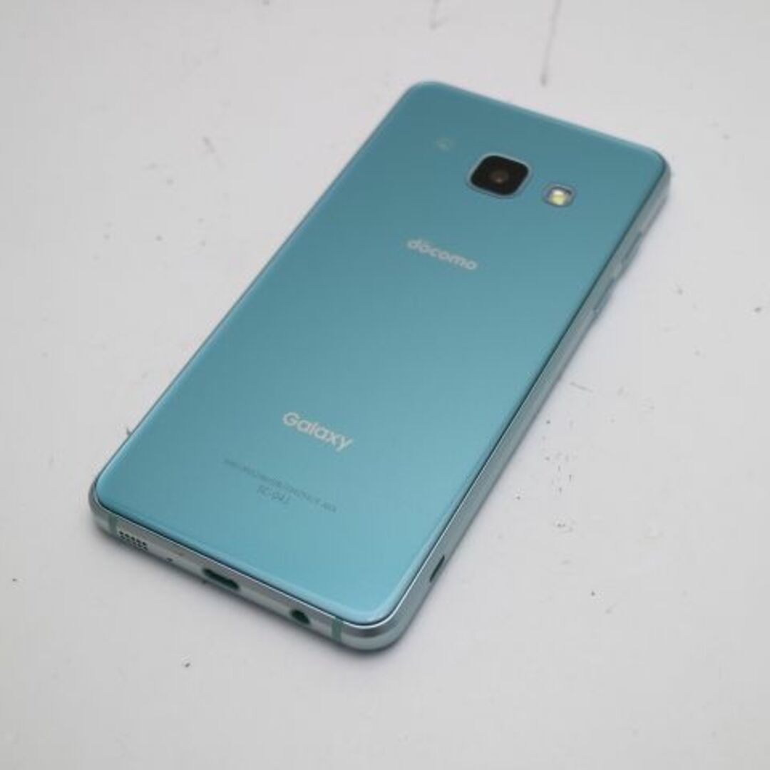 Galaxy(ギャラクシー)の新品同様 SC-04J Galaxy Feel オーロラグリーン M111 スマホ/家電/カメラのスマートフォン/携帯電話(スマートフォン本体)の商品写真