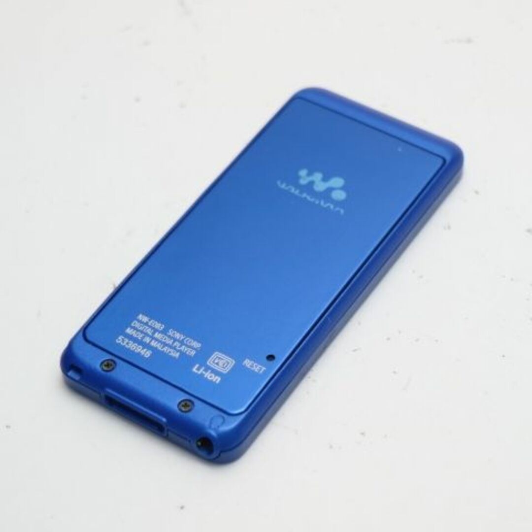 SONY(ソニー)のNW-E083 walkman ブルー  M111 スマホ/家電/カメラのオーディオ機器(ポータブルプレーヤー)の商品写真