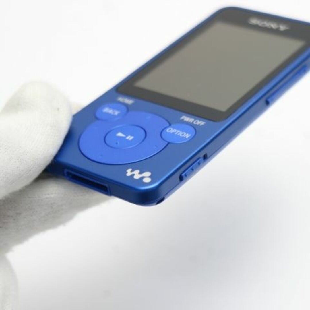 SONY(ソニー)のNW-E083 walkman ブルー  M111 スマホ/家電/カメラのオーディオ機器(ポータブルプレーヤー)の商品写真