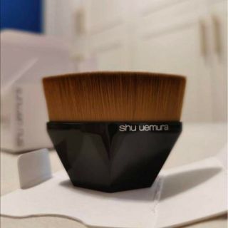 シュウウエムラ(shu uemura)のtP シュウ ウエムラ ペタル 55 ファンデーション ブラシ(ブラシ・チップ)