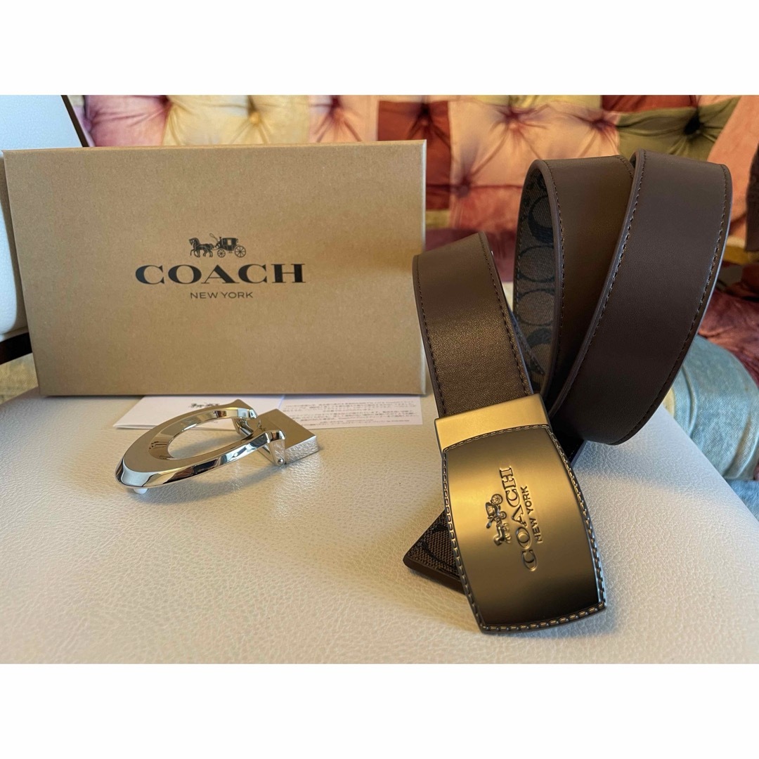 COACH(コーチ)の限定価格！COACH3点セットシグネチャーフリーサイズリバーシブルベルト箱付き メンズのファッション小物(ベルト)の商品写真