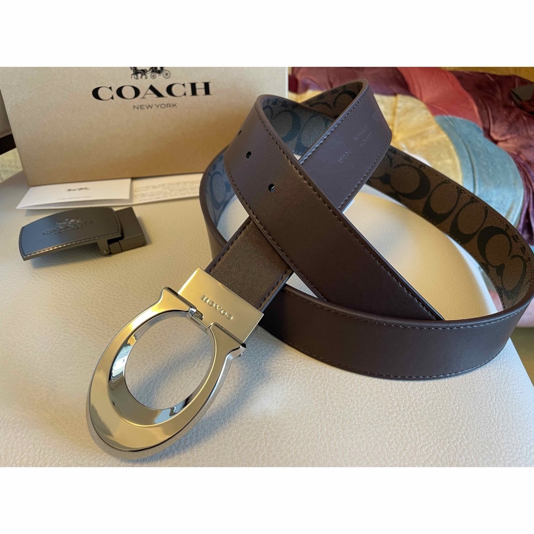 COACH(コーチ)の限定価格！COACH3点セットシグネチャーフリーサイズリバーシブルベルト箱付き メンズのファッション小物(ベルト)の商品写真