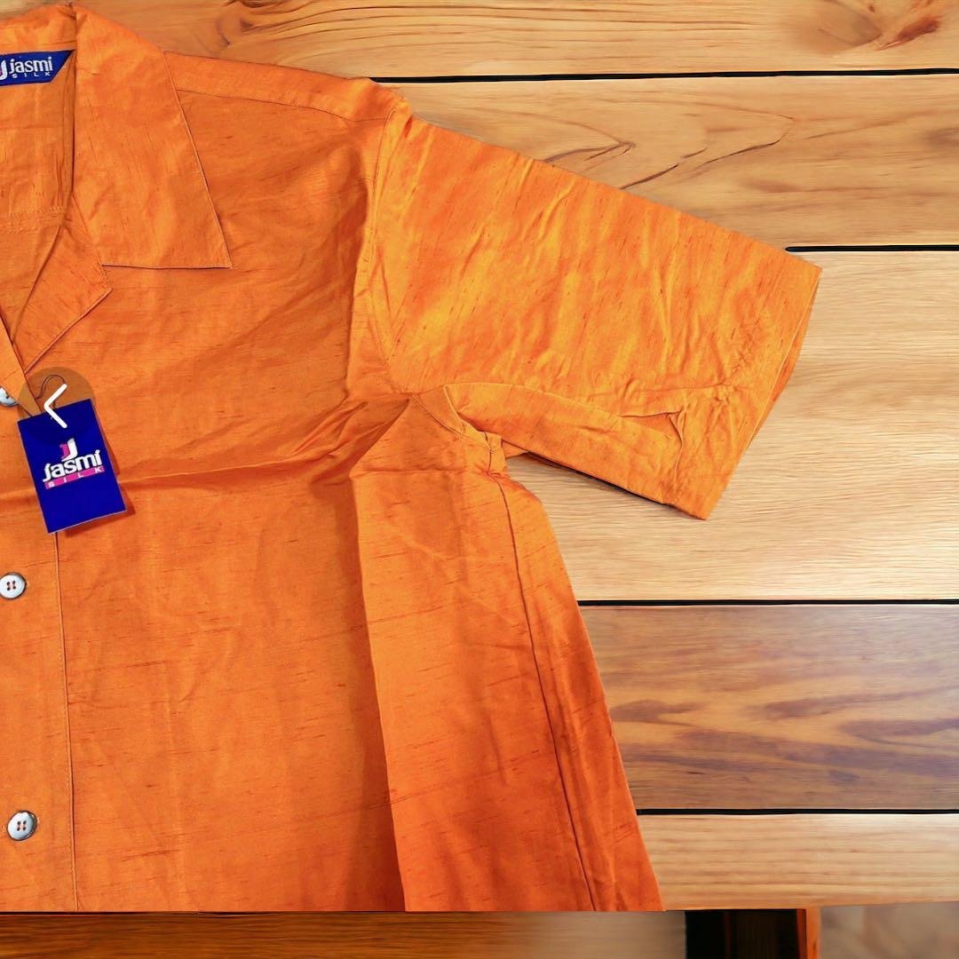 【送料無料】【未使用品】Jasmi Silk 半袖 Tシャツ＆パンツ セット フ レディースのジャケット/アウター(その他)の商品写真