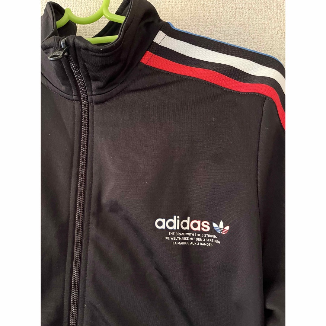 adidas(アディダス)のアディダス  キッズ160 美品　激安 キッズ/ベビー/マタニティのキッズ服男の子用(90cm~)(ジャケット/上着)の商品写真