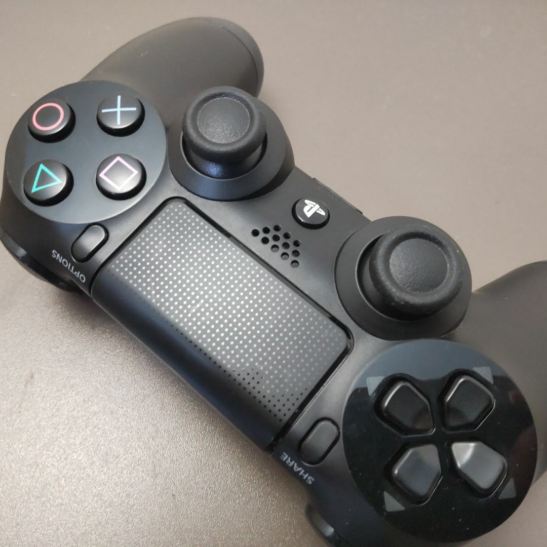 PlayStation4(プレイステーション4)の安心の整備済み！◆PS4コントローラー DUALSHOCK4◆中古◆01 エンタメ/ホビーのゲームソフト/ゲーム機本体(その他)の商品写真