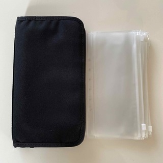 ムジルシリョウヒン(MUJI (無印良品))の美品 無印良品 パスポートケース 黒 リフィル 10枚セット(旅行用品)