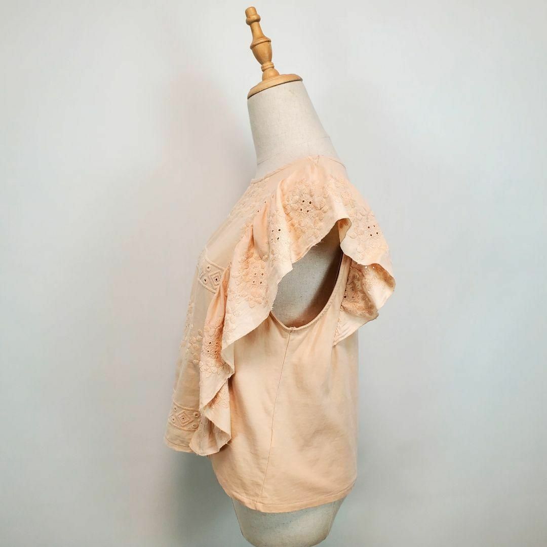 ZARA(ザラ)のザラZARA(L)ベージュフリルレースノースリーブカットソー レディースのトップス(Tシャツ(半袖/袖なし))の商品写真