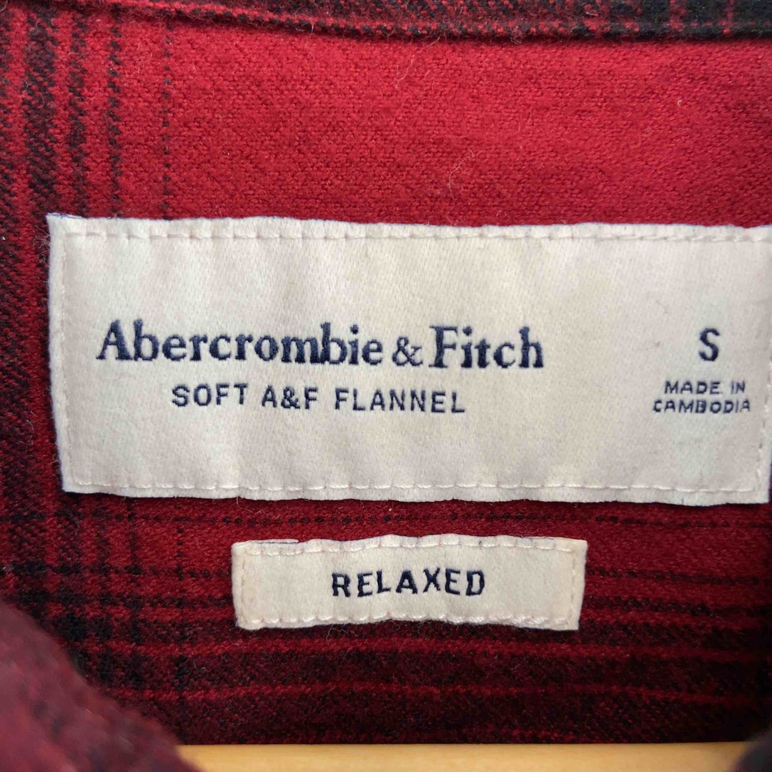 Abercrombie&Fitch(アバクロンビーアンドフィッチ)のAbercrombie&Fitch アバクロンビーアンドフィッチ メンズ 長袖　ネルシャツ　チェック　赤 メンズのトップス(シャツ)の商品写真