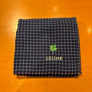 セリーヌ(celine)のセリーヌガーゼタオルハンカチ　クローバーネイビー(ハンカチ)