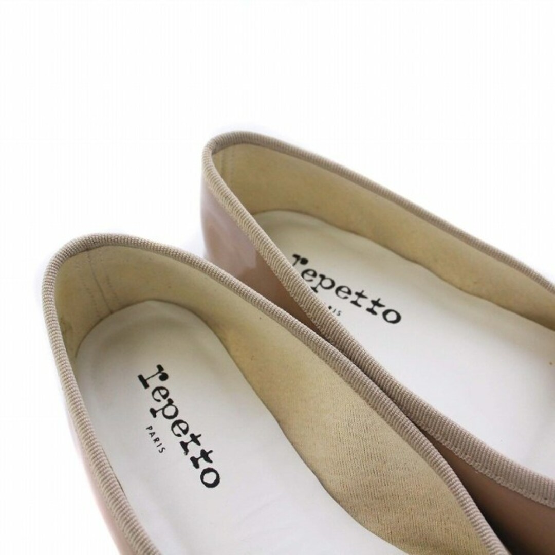 repetto(レペット)のレペット サンドリオン エナメル バレエシューズ パンプス リボン ベージュ レディースの靴/シューズ(バレエシューズ)の商品写真