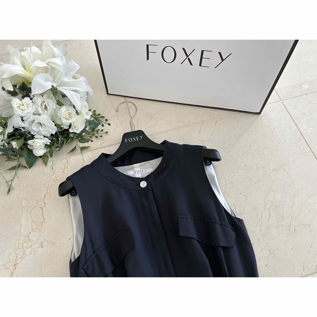 FOXEY(フォクシー)の【極美品】FOXEY♡ ギャザーフレアワンピース ♡40♡ レディースのワンピース(ひざ丈ワンピース)の商品写真