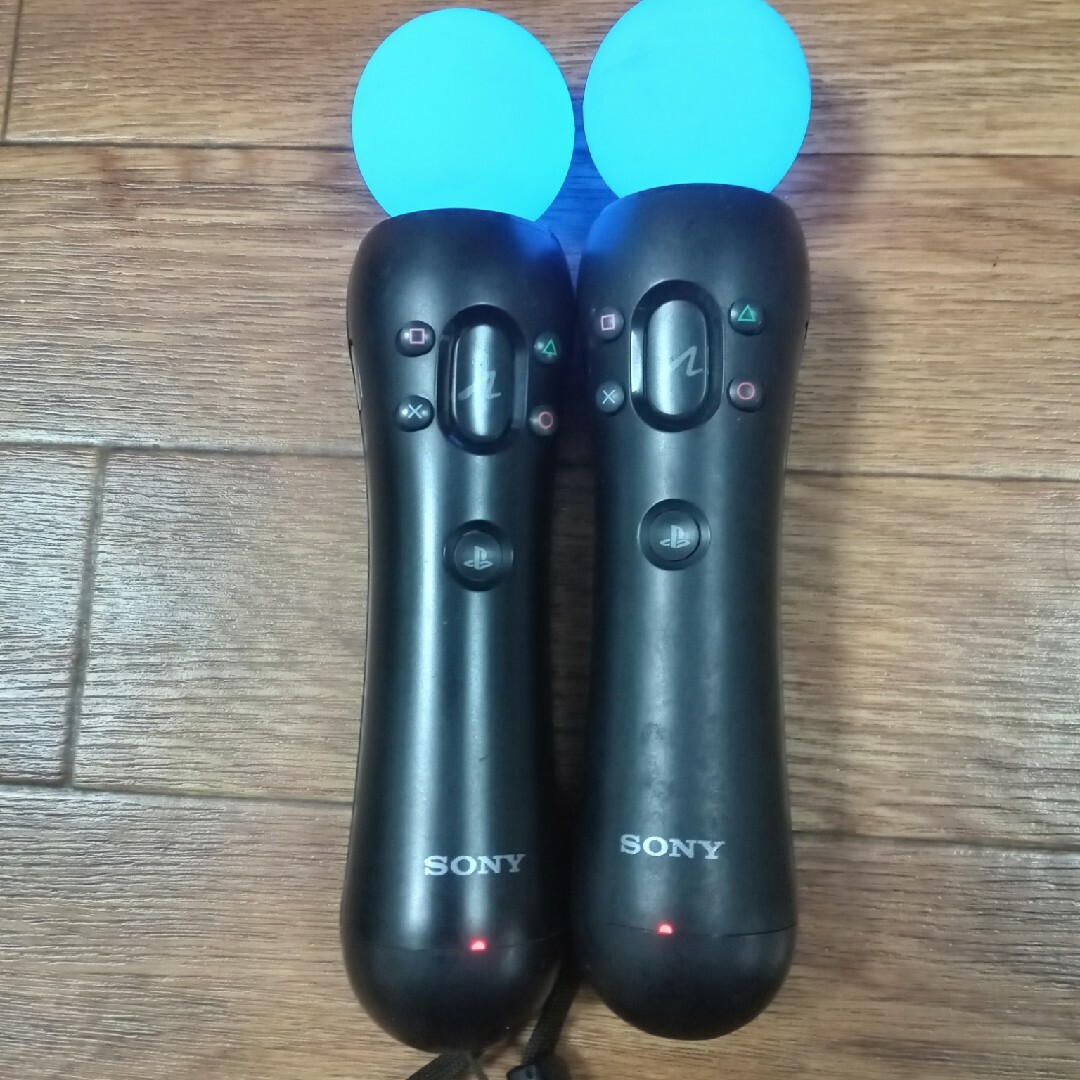 PlayStation4(プレイステーション4)のplaystation move モーションコントローラー　2個セット エンタメ/ホビーのゲームソフト/ゲーム機本体(その他)の商品写真