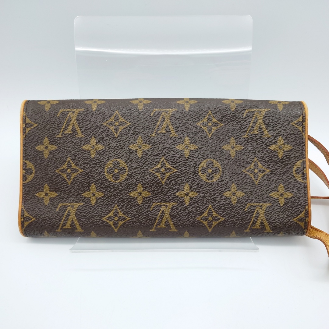 LOUIS VUITTON(ルイヴィトン)のLV ルイヴィトン Louis Vuitton ポシェットツインGM ショルダーバッグ モノグラム シンプル 定番 四角 肩掛け 斜め掛け ロゴデザイン ブラウン系 レザー M51852 レディース 【中古 Bランク】☆送料無料☆ 当店通常価格54800円 レディースのバッグ(ショルダーバッグ)の商品写真