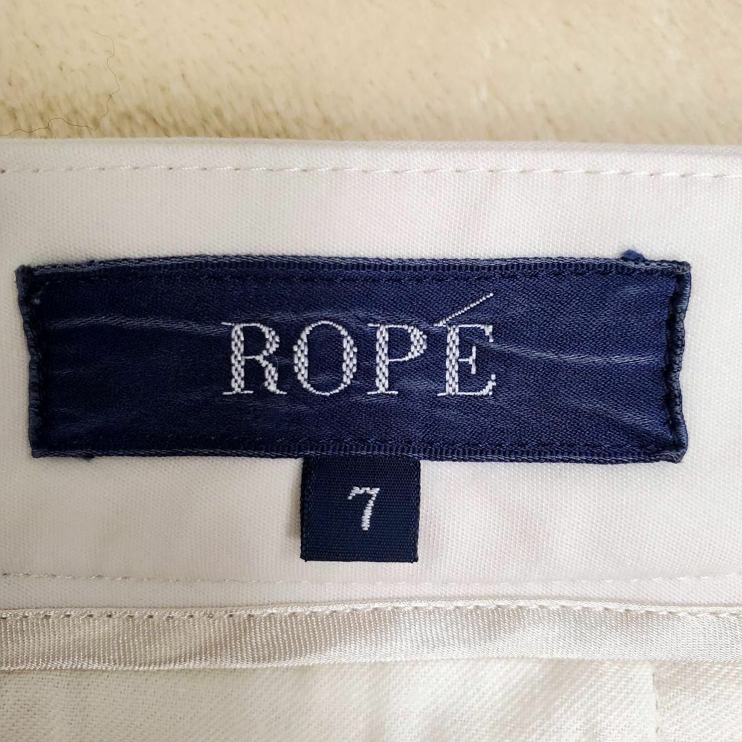 ROPE’(ロペ)のROPEレディースSサイズ白色クロップドパンツ レディースのパンツ(その他)の商品写真