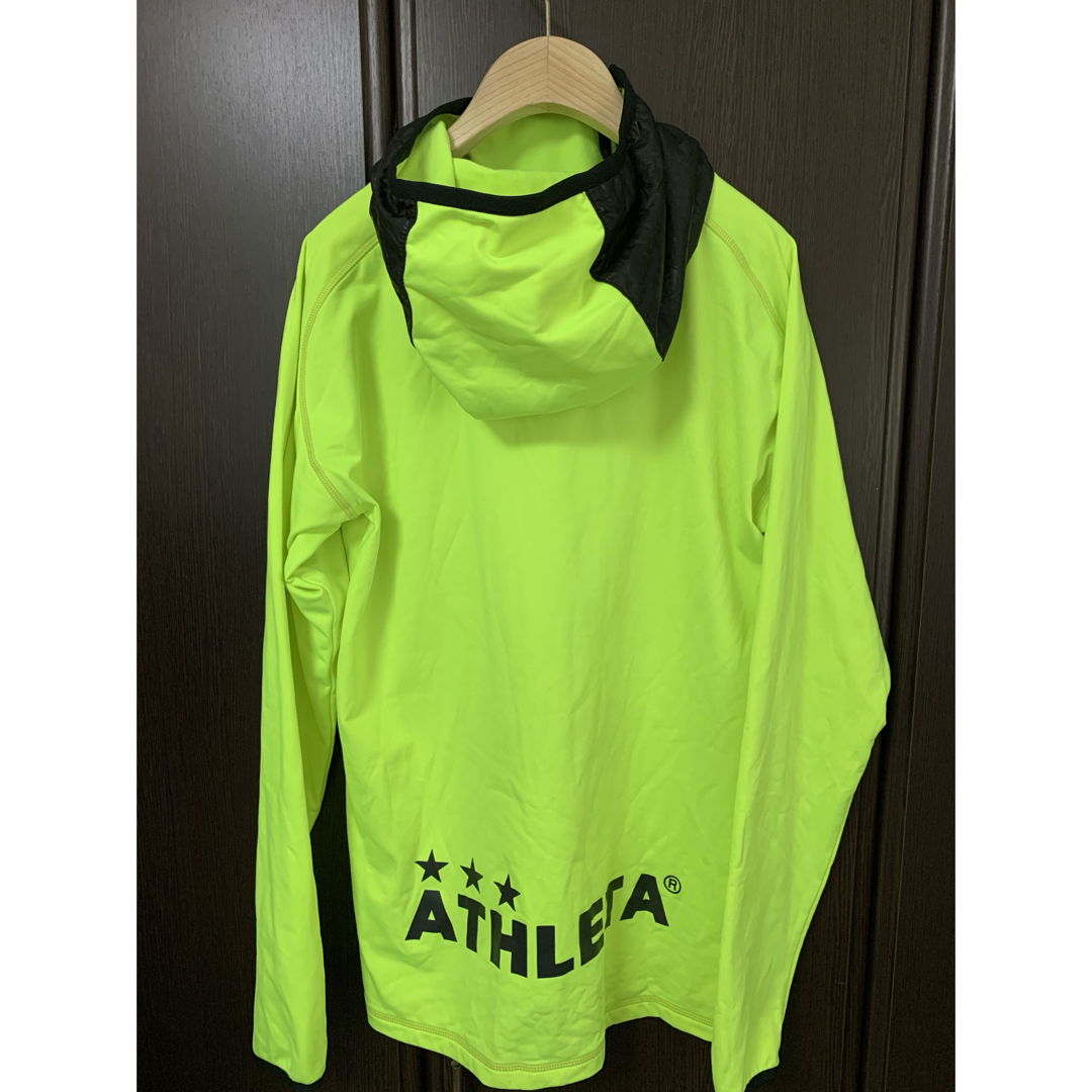 ATHLETA(アスレタ)のアスレタ　ギャラリー2限定　フード付きピステ　SIZE M スポーツ/アウトドアのサッカー/フットサル(ウェア)の商品写真