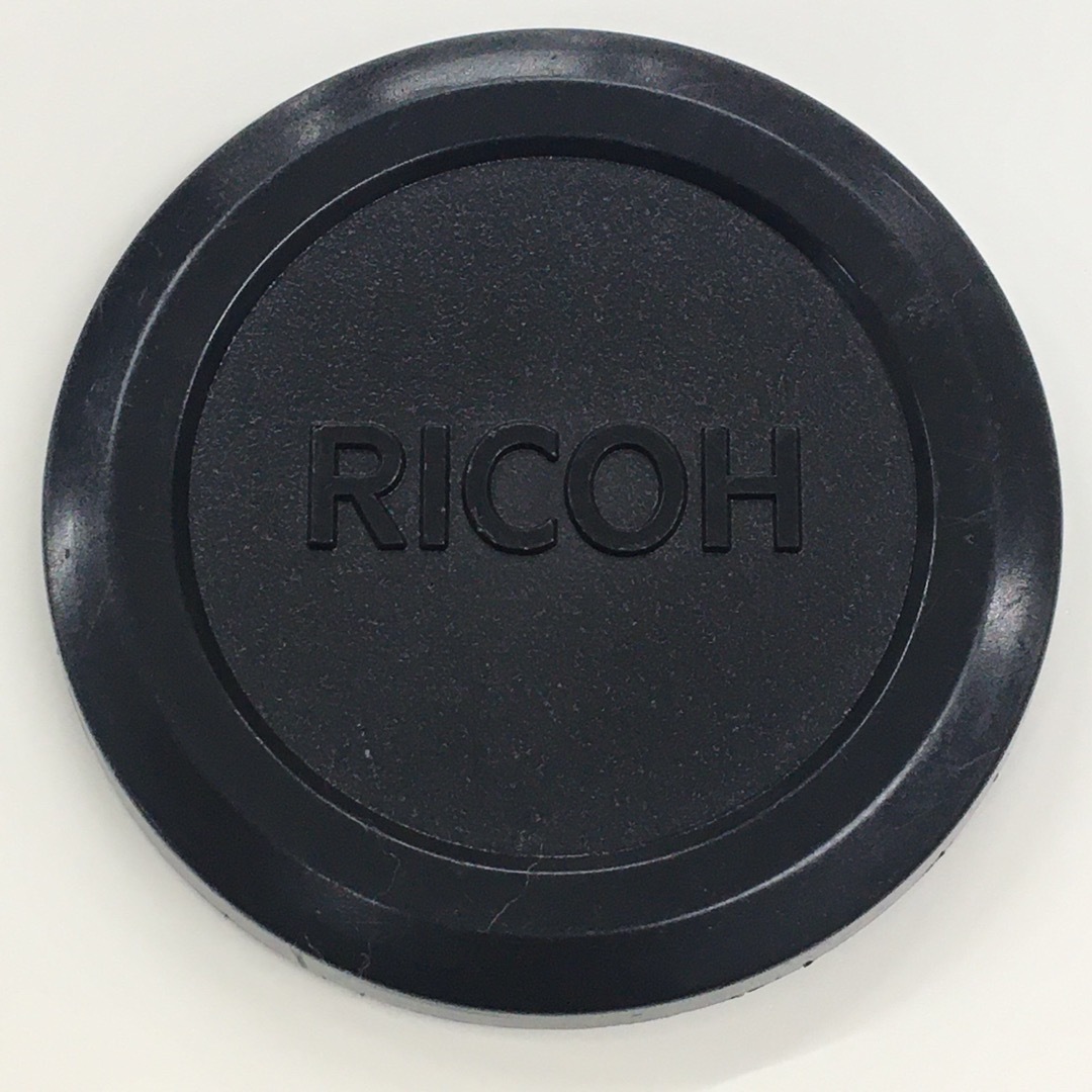 RICOH(リコー)のRICOH ビンテージ リケノン 純正レンズキャップ Φ52mm スマホ/家電/カメラのカメラ(レンズ(単焦点))の商品写真