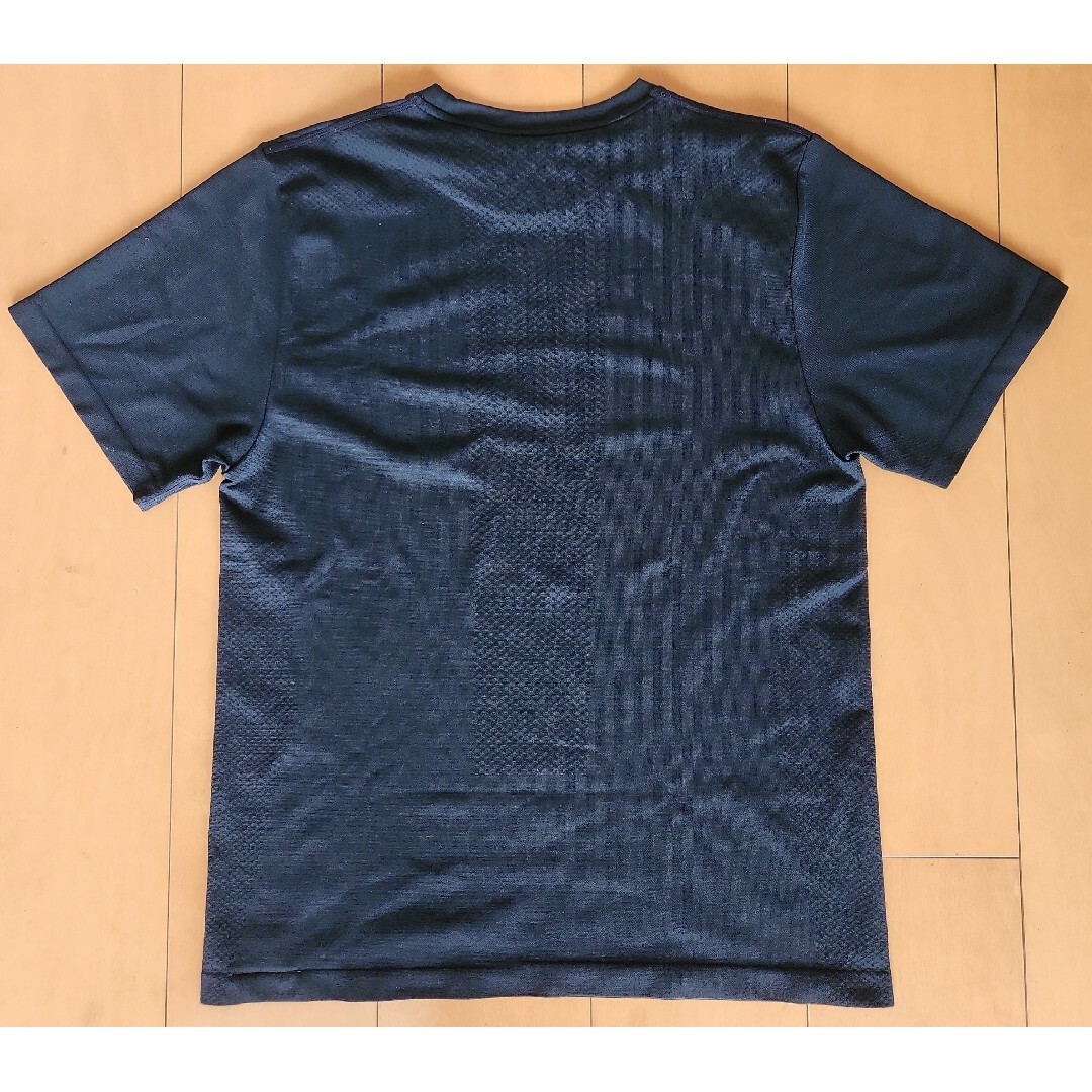 GU(ジーユー)のGU　サイドシームレスクルーネックT　スポーツ　ブラック レディースのトップス(Tシャツ(半袖/袖なし))の商品写真