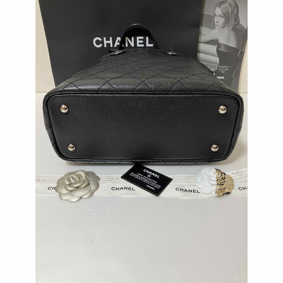 CHANEL - 超美品☆シャネル オンザロード キャビアスキン バッグ