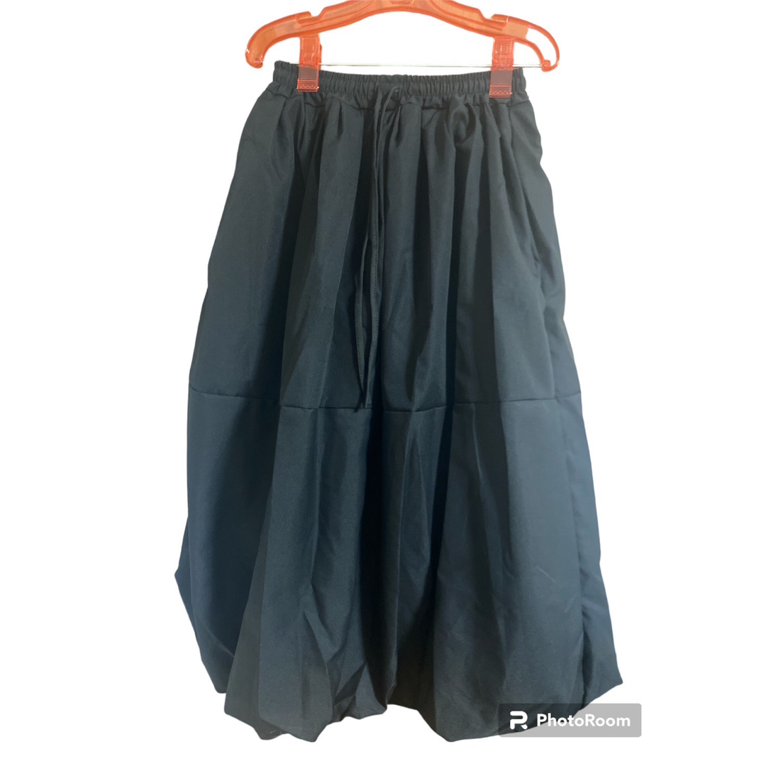 バルーン ロングスカート 韓国　Lサイズ　黒　ウエストゴム ゆったり 体型カバー レディースのスカート(ロングスカート)の商品写真