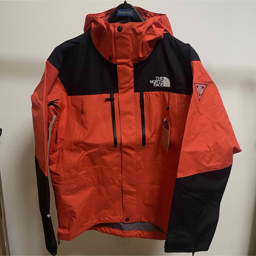 THE NORTH FACE(ザノースフェイス)のノースフェイスマウンテン限定 Kichatna Jacket【L】フレアオレンジ メンズのジャケット/アウター(マウンテンパーカー)の商品写真