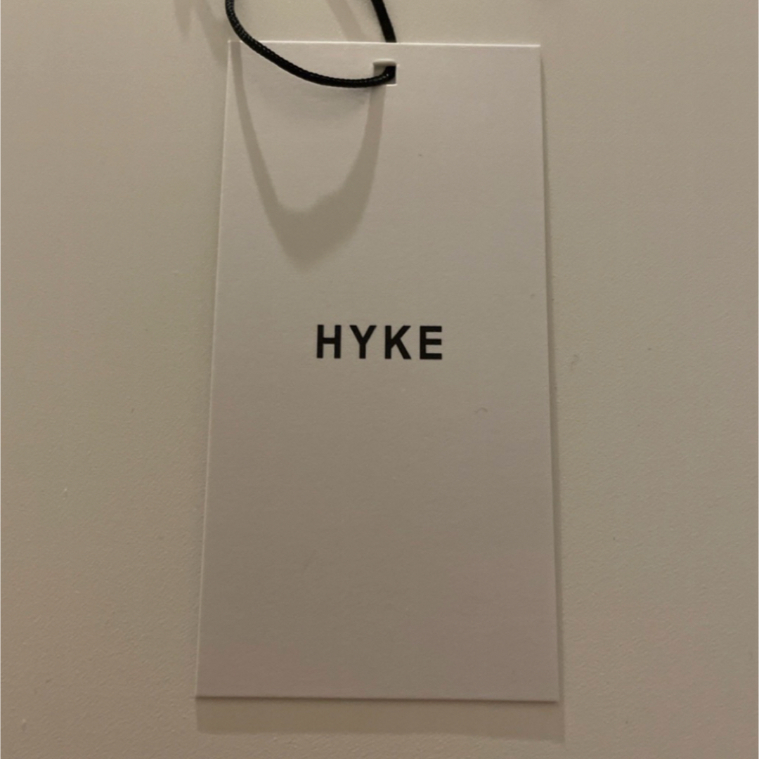 HYKE(ハイク)のハイク/HYKE 白タンク　ノースリーブ レディースのトップス(Tシャツ(半袖/袖なし))の商品写真