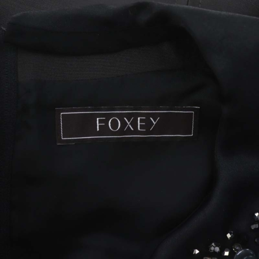 FOXEY(フォクシー)のフォクシー ビジュー 襟 ワンピース ロング ミモレ丈 ノースリーブ 37827 レディースのワンピース(ロングワンピース/マキシワンピース)の商品写真