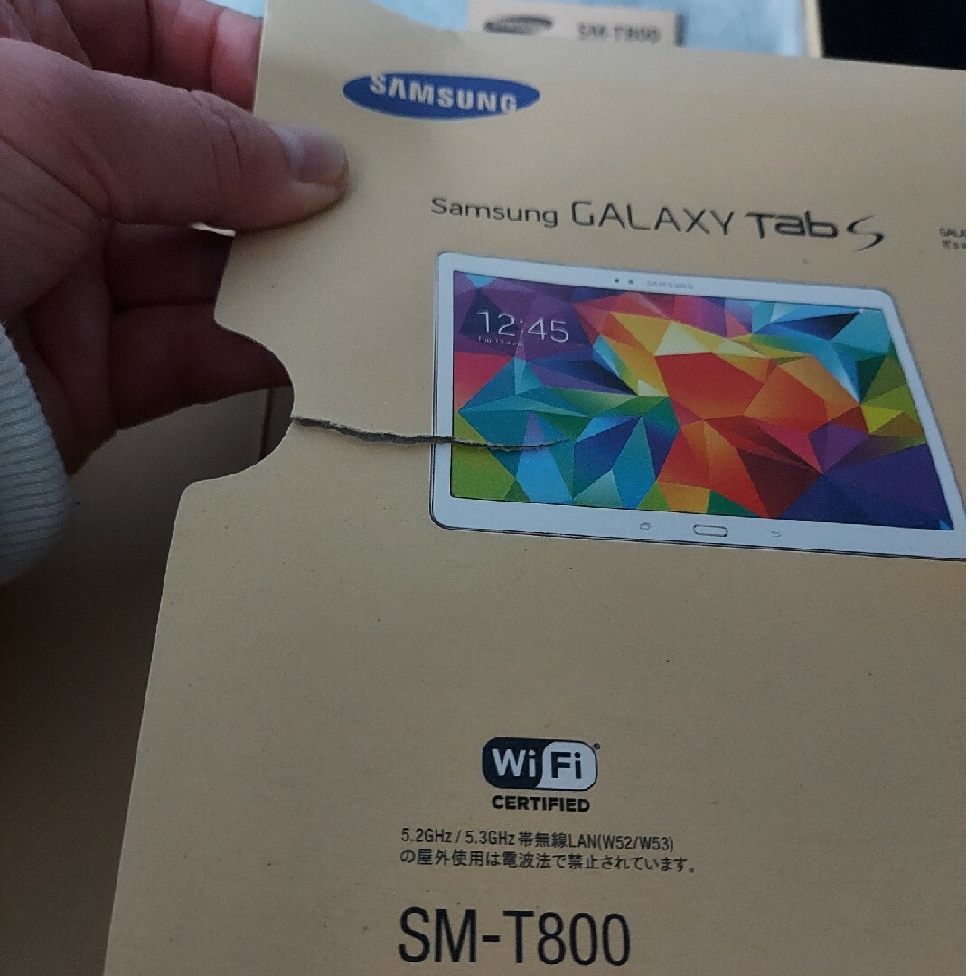 Galaxy(ギャラクシー)のSAMSUNG GALAXY Tab SM-T800 WHITE有機ELディスプ スマホ/家電/カメラのPC/タブレット(タブレット)の商品写真