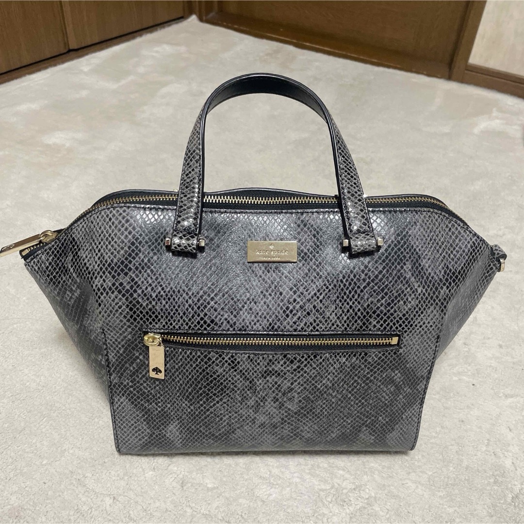 kate spade new york(ケイトスペードニューヨーク)のkate spade NEWYORK バック パイソン柄 レディースのバッグ(ショルダーバッグ)の商品写真