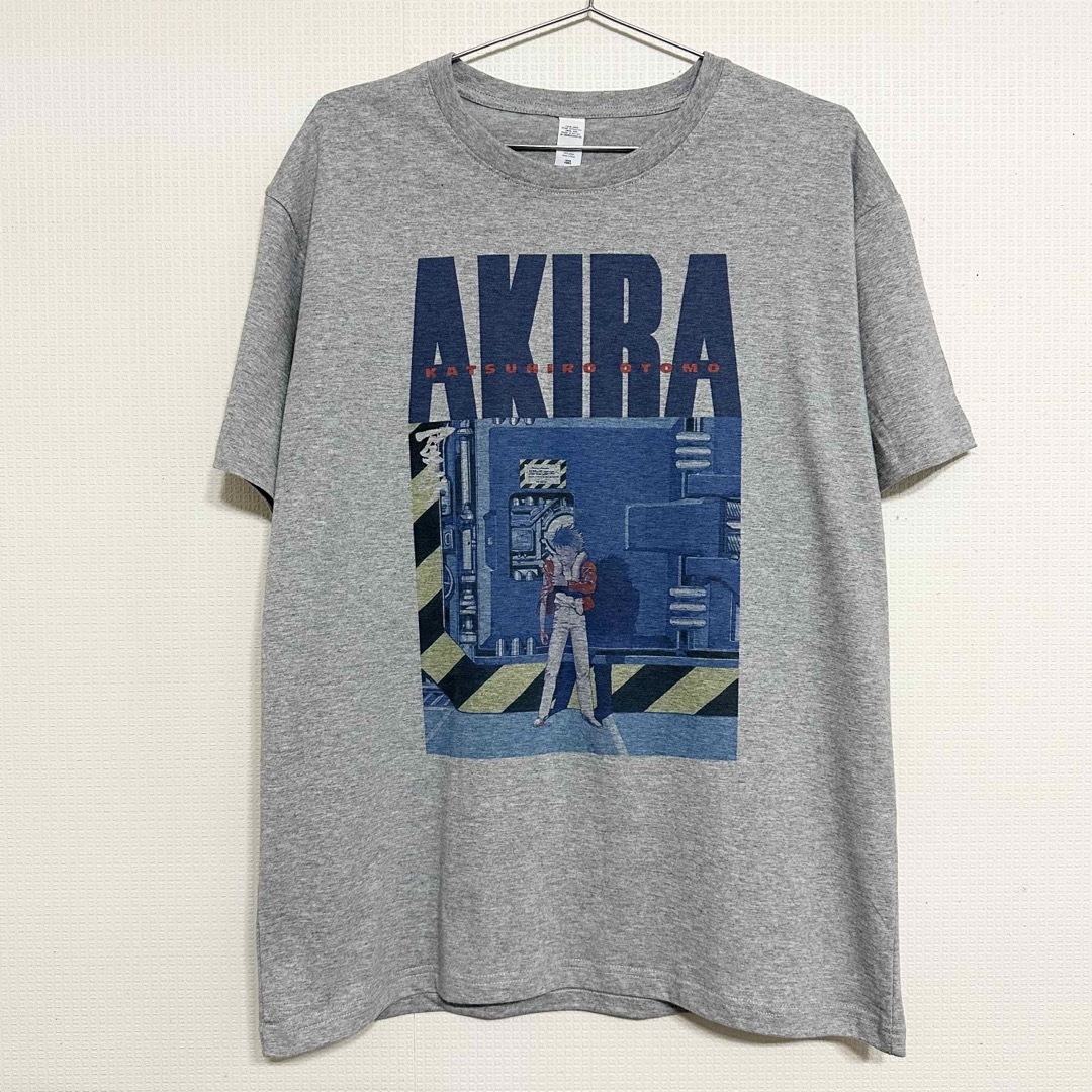 AKIRA Tシャツ グレー アキラ メンズのトップス(Tシャツ/カットソー(半袖/袖なし))の商品写真