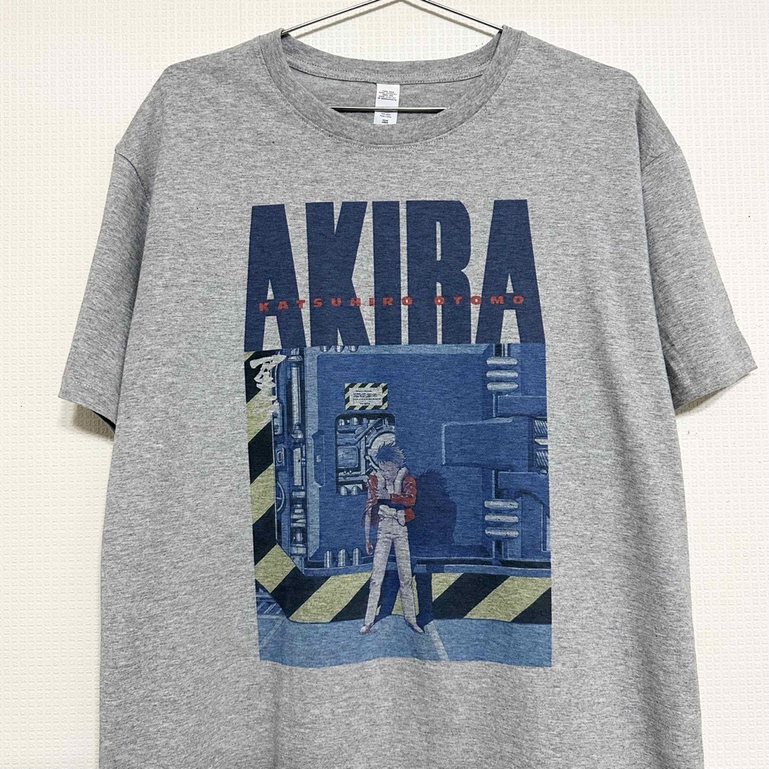 AKIRA Tシャツ グレー アキラ メンズのトップス(Tシャツ/カットソー(半袖/袖なし))の商品写真