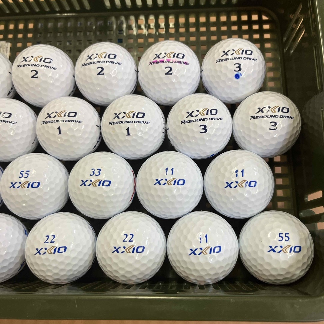XXIO(ゼクシオ)のゴルフボール　ロストボール　XXIO スポーツ/アウトドアのゴルフ(その他)の商品写真