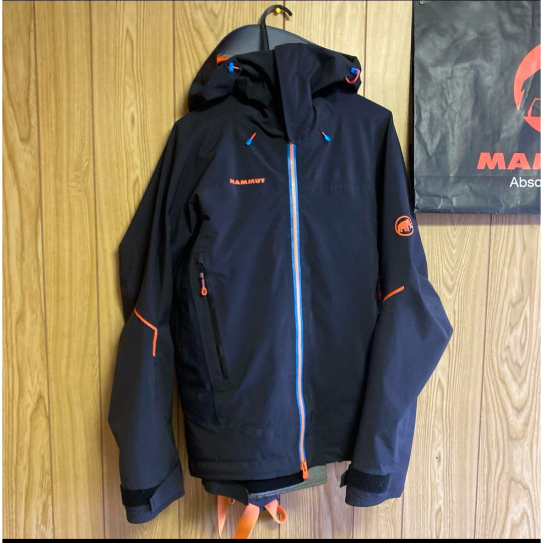 Mammut(マムート)のMAMMUTEIGEREXTREMEGORETEX-PRO 上下セット スポーツ/アウトドアのアウトドア(登山用品)の商品写真