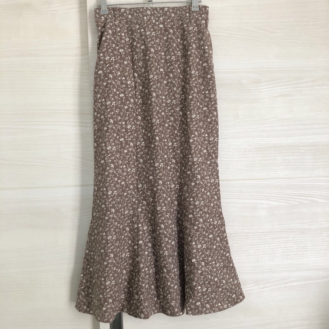 小花柄マーメイドスカート⭐︎Ｌ レディースのスカート(ロングスカート)の商品写真